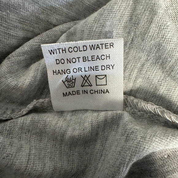 Grace & Emma T-shirt Size S Gray Y'all Boots Graphic Women’s Western NWT NEW - Picture 11 of 12